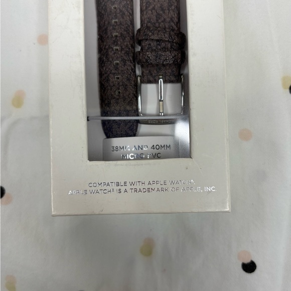 Michael Kors Brown Leather Watch Strap - Picture 2 of 9